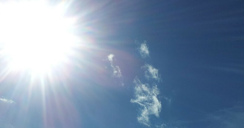 Here comes the sun – Warum täglicher Sonnenschutz so wichtig ist|Here comes the sun – Warum täglicher Sonnenschutz so wichtig ist|Here comes the sun – Warum täglicher Sonnenschutz so wichtig ist Here comes the sun - Warum täglicher Sonnenschutz so wichtig ist|Here comes the sun - Warum täglicher Sonnenschutz so wichtig ist|Here comes the sun - Warum täglicher Sonnenschutz so wichtig ist