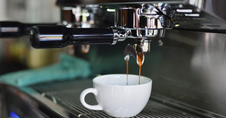 Sie entkalken ihre Geräte – sich selbst auch? Sie entkalken ihre Geräte - sich selbst auch?