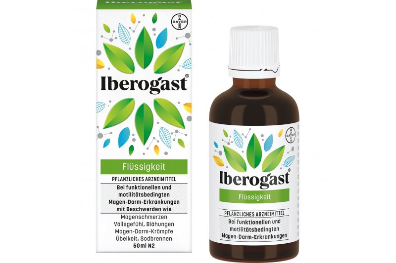 iberogast 50ml.jpg Iberogast-Flüssigkeit in einer braunen Flasche neben der dazugehörigen Verpackung mit grünen Blättern und einer klaren Beschriftung.
