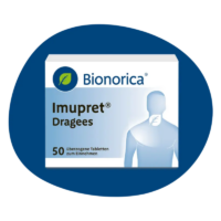 Verpackung von Bionorica Imupret Dragées, die überzogene Tabletten zur Einnahme darstellen.